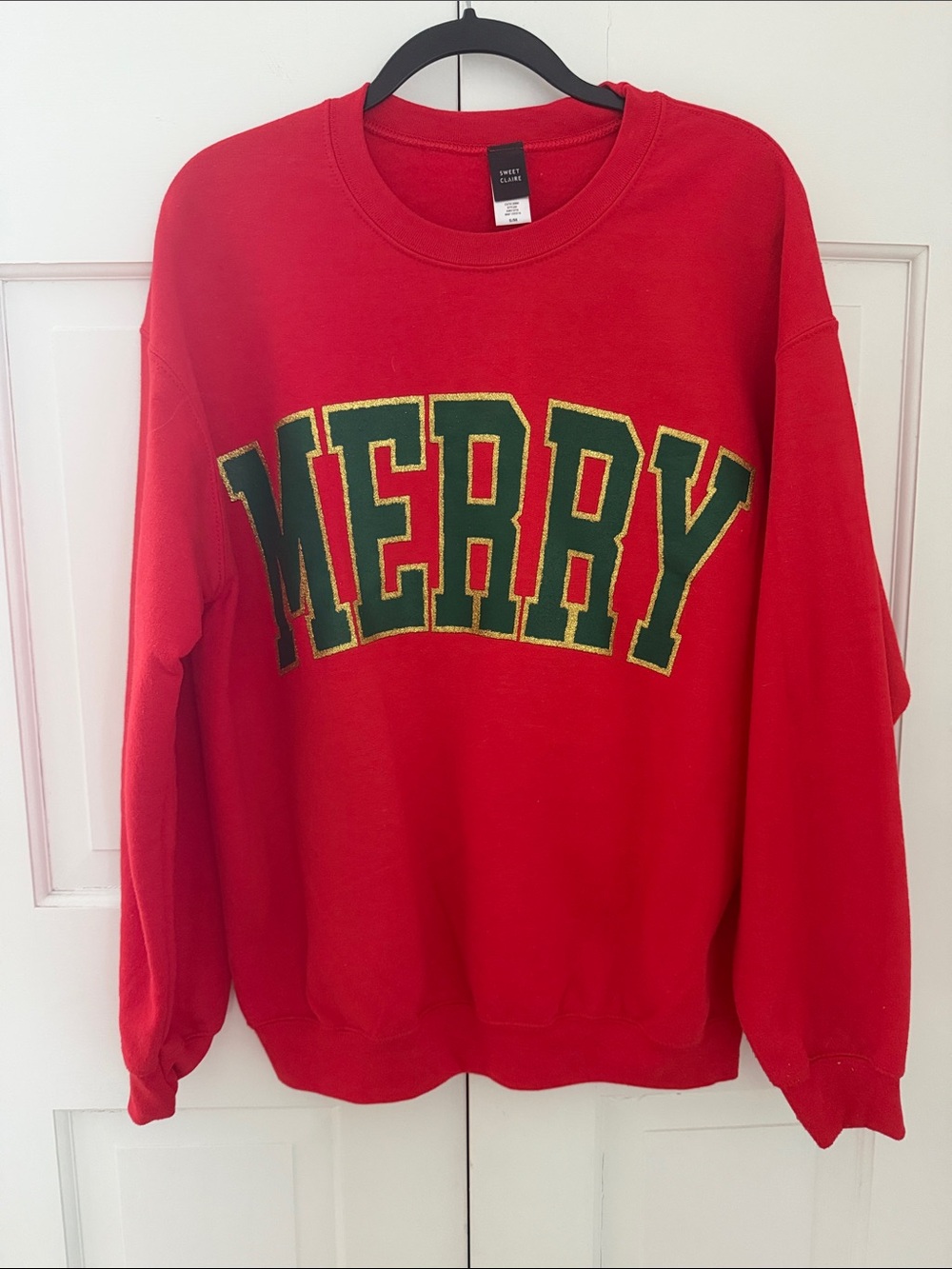 Sweet Claire Red Crewneck Sweatshirt with Green 'MERRY' Graphic